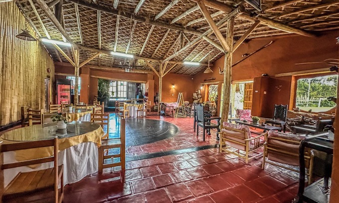 Banos del Inca Hotel | Experience ART HOUSE Hacienda San Antonio with Spa & Dining