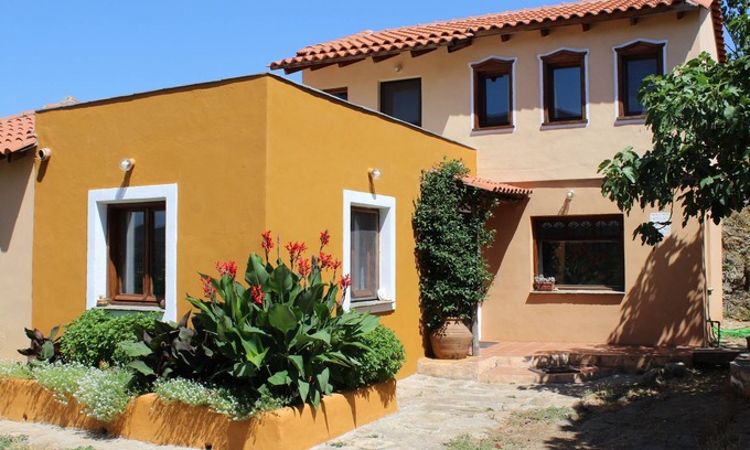Kallirakhi House | Art House with Unforgettable Mountain and Sea Views