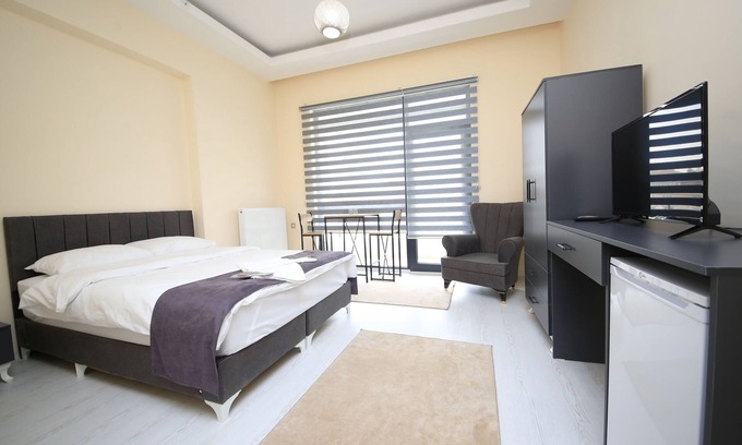 Yenimahalle House | Art Winner: Rated 10/10 with Pet-Friendly Amenities