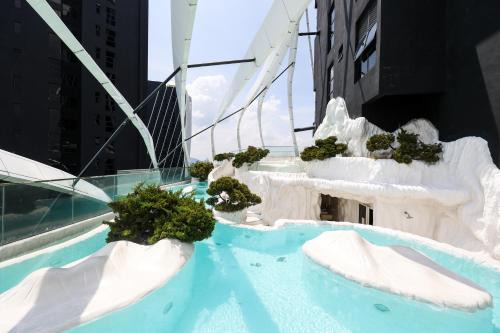 Kuala Lumpur Apartment | Arte Mont Kiara By Luxe Home