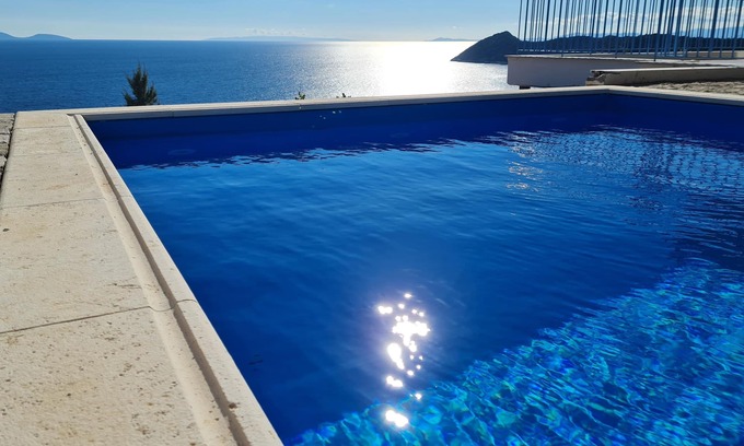 Marathon Villa | Discover Artemis: Breathtaking Ocean View with Private Pool