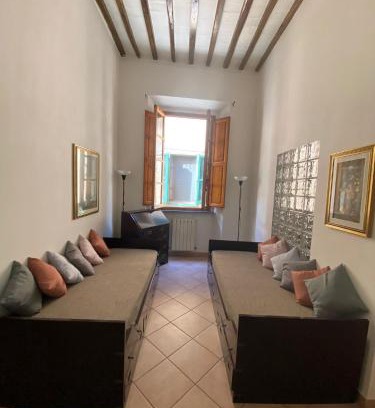 Pisa City Centre Apartment | Artemisia: Pet-Friendly Stay with Top Guest Ratings