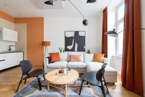 Neulerchenfeld Apartment | Artful 1BR Suite: Perfect for Families, Top Rated Stay