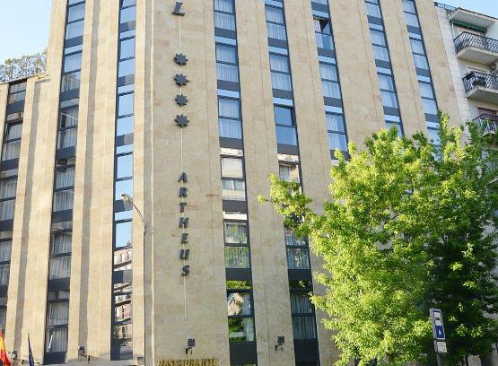 Centro Hotel | Discover Artheus Carmelitas Salamanca: 4-Star Family Retreat