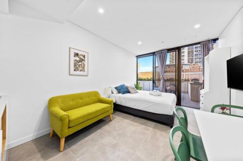 Bondi Junction Hotel | Convenient Arthur Hotel Bondi Junction for Families & Accessibility
