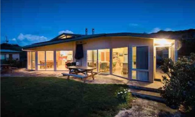 Arthur River House | Pet-Friendly Arthur River Lodge: Perfect for Families & Friends