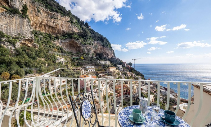 Liparlati House | Discover Artist House in Positano: Rated 10/10 by Guests