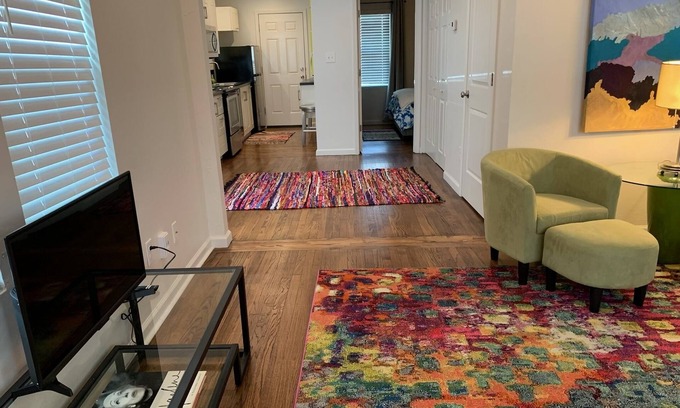 Central Oklahoma City House | Artistic Duplex with Spa, Steps from Health Science Center
