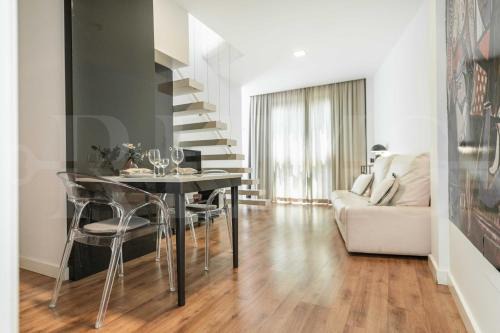Centro Apartment | Artistic Duplex Escape Near Picasso Museum - 8.6/10 Rated