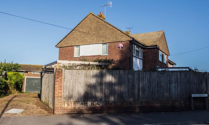Seaford House | Artistic house In Seaford