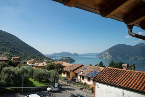 Sulzano House | Discover Artistic House on Iseo Lake - Family Friendly Stay