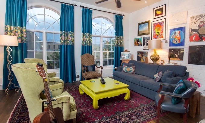 Michigan City House | Artistic Loft near Lake Michigan with Pet-Friendly Amenities