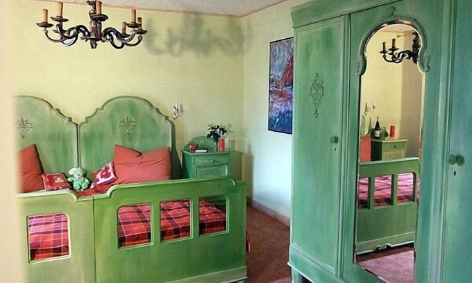 Kirch Mulsow Apartment | Inspiration Awaits in Our Artistically Furnished Candle Room
