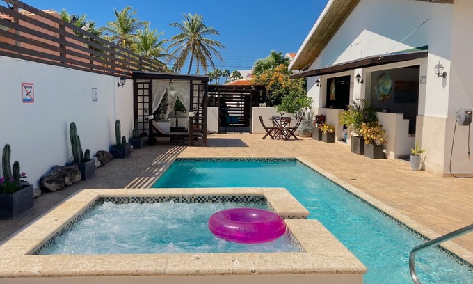 Noord Apartment | Discover Aruba Lagunita: Oceanfront Bliss & Spa Retreat