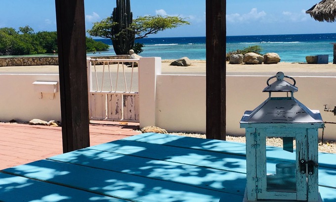 Pos Chiquito Villa | Experience Aruba Windsong Villa: Oceanfront Oasis with Pool