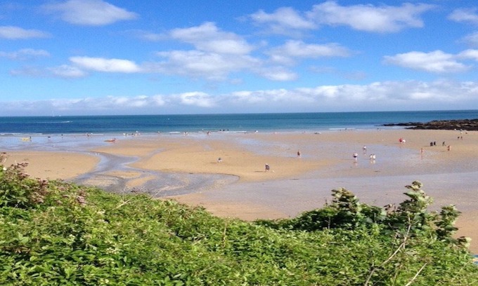 Maenporth Apartment | Arvor: Bright Flat Steps from Falmouth Bay & Beach Access