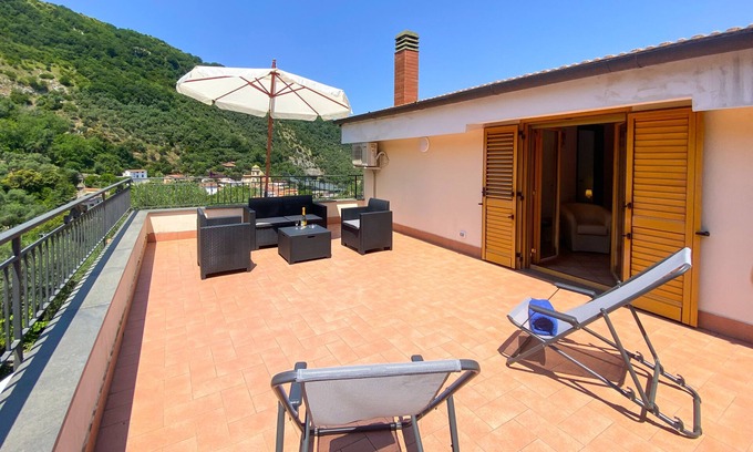 Sant'Agnello House | Arya's House: Sea View, Wi-Fi, and Family-Friendly Amenities