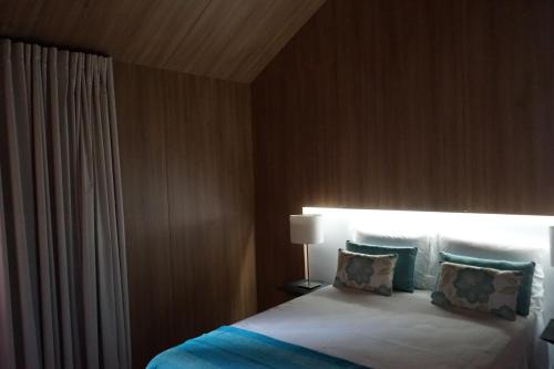 Arcos de Valdevez Villa | Discover As Cabanas dos Netinhos: Oceanfront Bliss Awaits