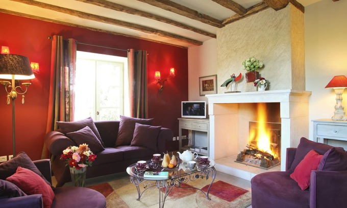 Cubjac House | Experience Bliss at La Chartreuse du Maine in Dordogne
