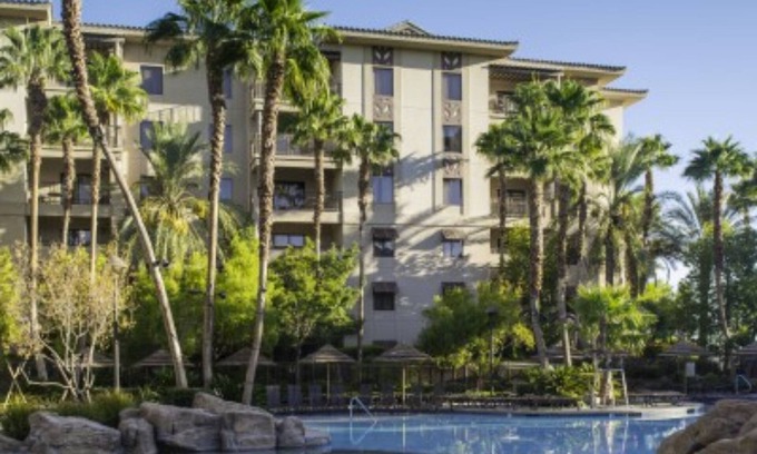 Las Vegas Resort | Budget-Friendly Getaway at Tahiti Village - Perfect for 4