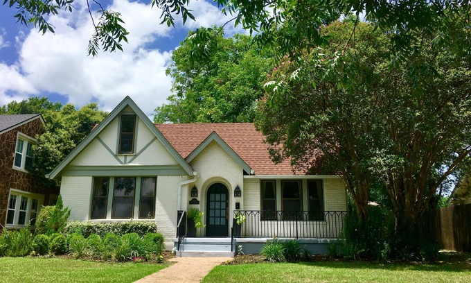 Brookview House | Featured Stay at The Brick House with Ocean Views