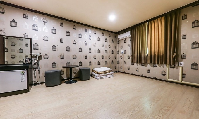 Oncheon-dong Hotel | Eco-Friendly Escape at Asan D-day with Family Amenities