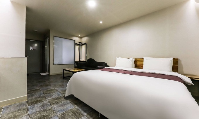 Asan Hotel | Eco-Friendly Stay at Asan Dejara with Breakfast Included