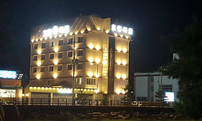Asan Hotel | Eco-Friendly Retreat at Asan Time Oncheon Hotel