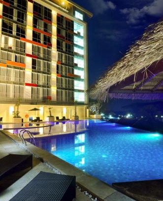 Malang Hotel | Convenient Ascent Premiere Hotel with Pool & Breakfast