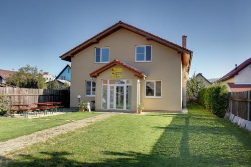Hrabusice House | Pet-Friendly Ascona: Guest Rated 9/10 with Family Amenities