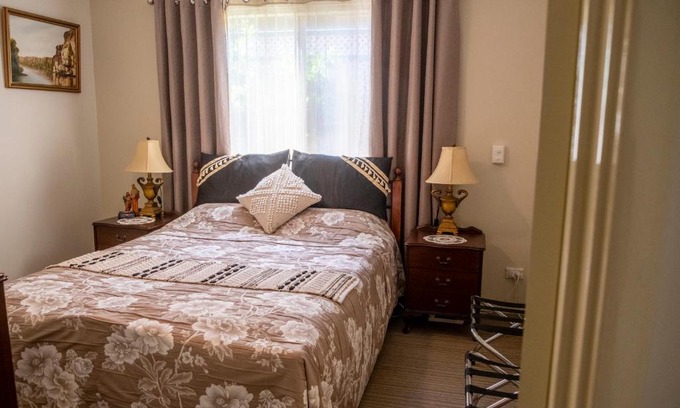Ascot Bed & Breakfast | Elegant Ascot on Swan Bed & Breakfast: 4-Star Comfort Awaits