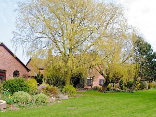Skegness House | Ash Cottage E1224