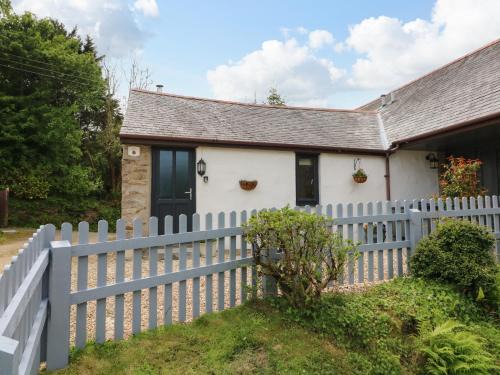 Berrynarbor House | Discover Ash Cottage: Family-Friendly Retreat with Top Ratings