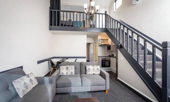Merivale Hotel | Explore Ashford Motor Lodge: Family-Friendly with Pool & Breakfast