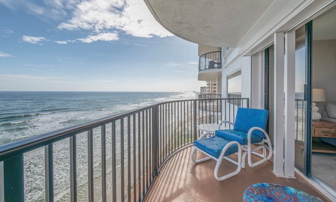 Ocean View Halifax Estates Condo | Stunning Ashley 904: Oceanfront Getaway in Daytona Beach