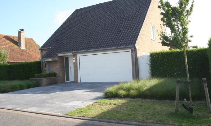 Uitkerke Villa | Discover Ashley’s Villa: Child-Friendly Stays at 9.4/10
