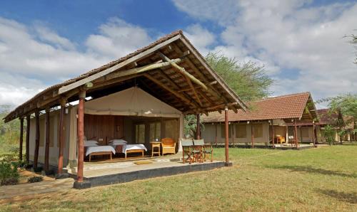 Voi Cabin | Experience Comfort at Ashnil Aruba Lodge with Ocean Views