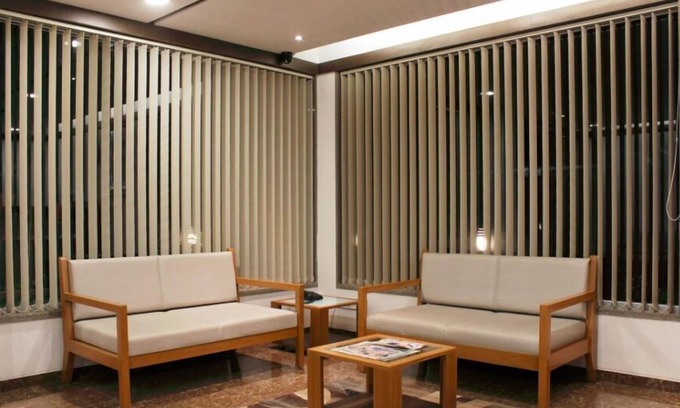 Ahmedabad Hotel | Top-Rated Ashray Inn: Family-Friendly with Breakfast Included