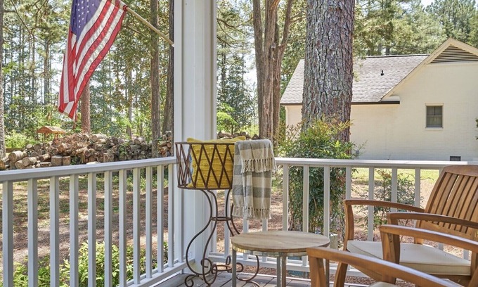 Southern Pines House | Ask About Discounts: 10/10 Rated Stay with Great Amenities