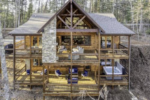 Blue Ridge House | Aska Lux Retreat - Views Hot Tub & Game Room