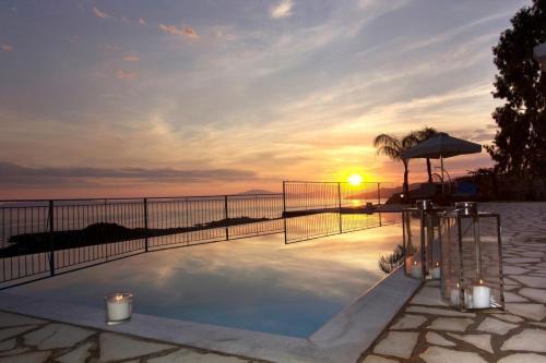 Lefktron Villa | Exceptional Aspasia Villa by Elrin Villas Mani with Pool