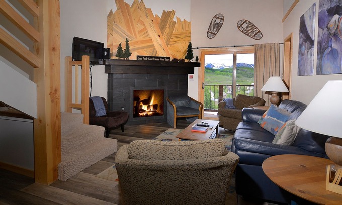 Crested Butte Condo | Experience Aspen Grove: 4 BR Condo with Hot Tub & Spa