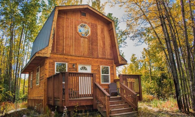 Glennallen Cabin | Pet-Friendly Aspen Haven Cabin with Ocean View in Glennallen