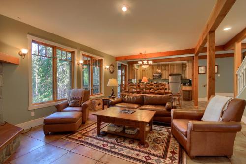 Fish Camp House | Top-Rated Aspen House Near Yosemite's South Entrance
