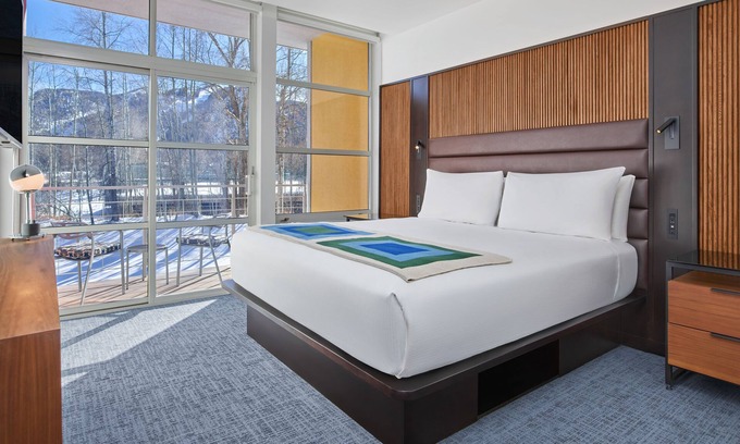 Aspen Hotel | Experience Aspen Meadows Resort: Rated 9/10 with Spa & Pool