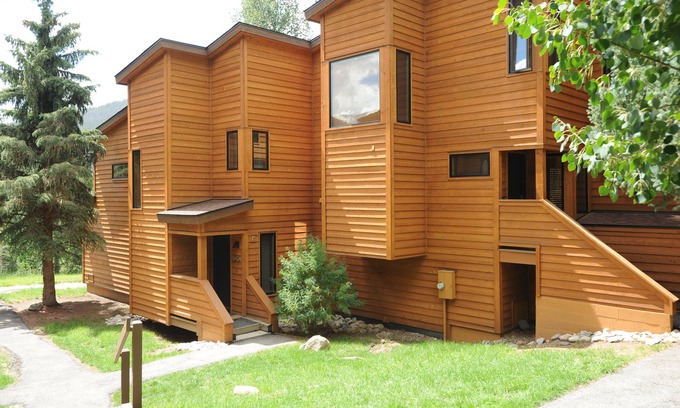 Keystone Apartment | Discover Aspen Ridge Condominiums with Pool & Spa Access
