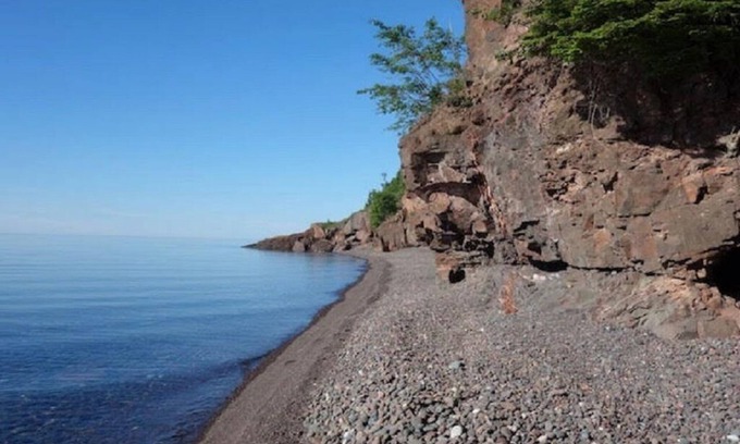 Tofte House | Top-Rated Aspen Shores: Lake Superior Escape with Amenities