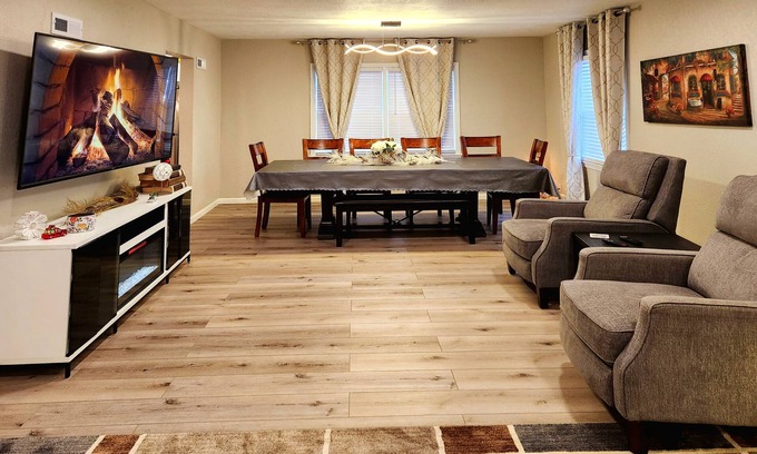 Sioux Falls House | Top-Rated Aspen Villa-Country Club with Family-Friendly Amenities