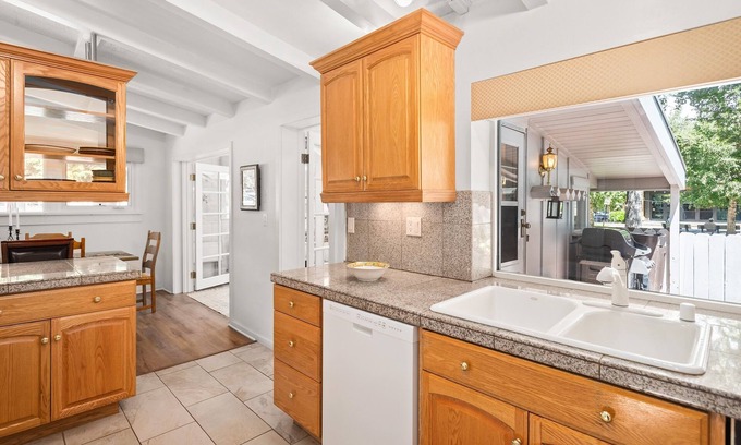 West End House | Cozy 3 Bedroom Home in Aspen's Tranquil Neighborhood