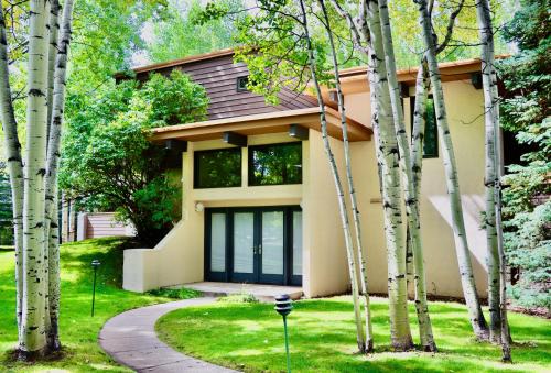 Aspen House | Elegant Aspen West End Sanctuary with Pool & Hot Tub